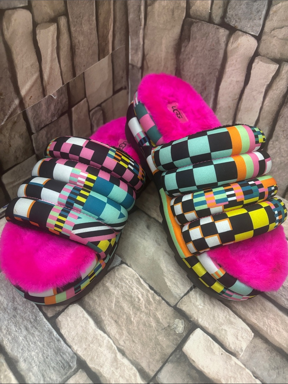 UGG Pink Multi-Color Checkered Padded Slide Sandals Sz 7